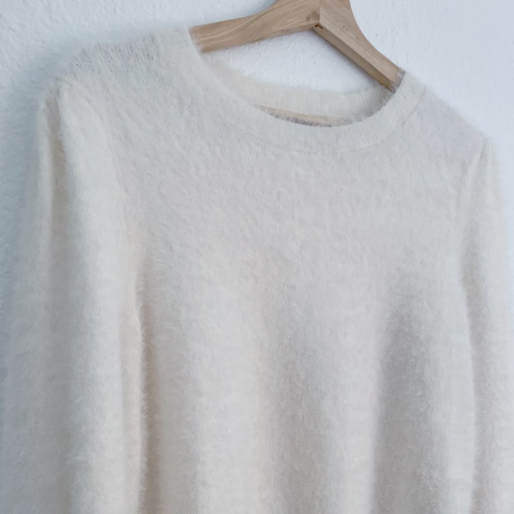 Banana Republic White Fuzzy Balloon Sleeve Cozy Sweater S - Picture 4 of 8